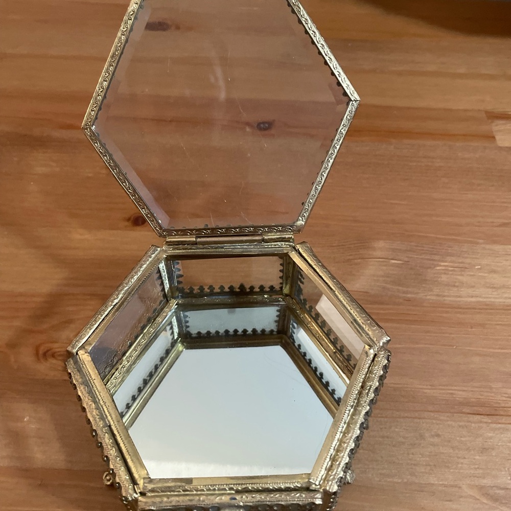 Hexagon Glass & Brass Jewelry Trinket Box - Picture 6 of 6